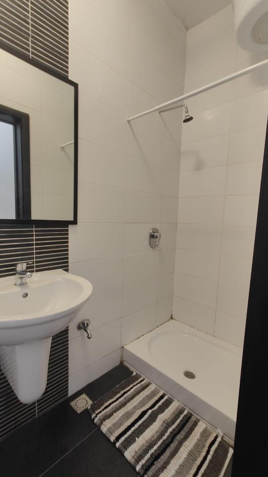 Well Located 2 Bedroom Flat In St.Julians سانت جوليان المظهر الخارجي الصورة